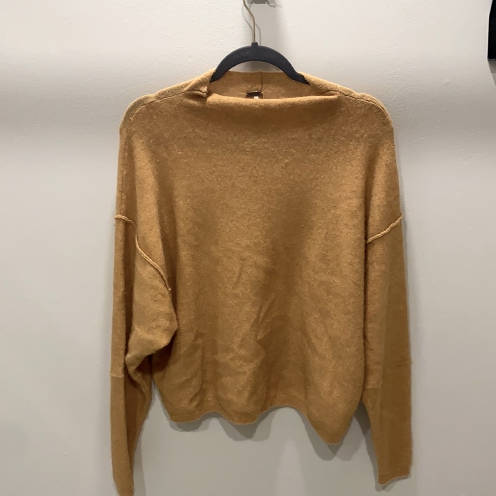 Women’s Free People sweater
